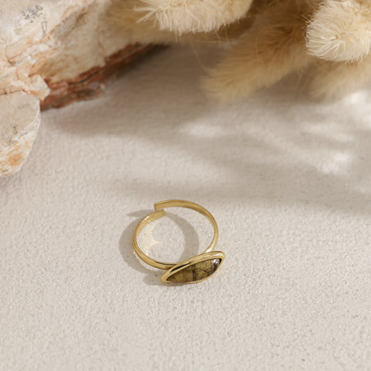 Bague ouverte pierre navette colorée