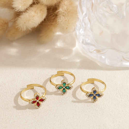Bague trèfle serti zirconium colorés