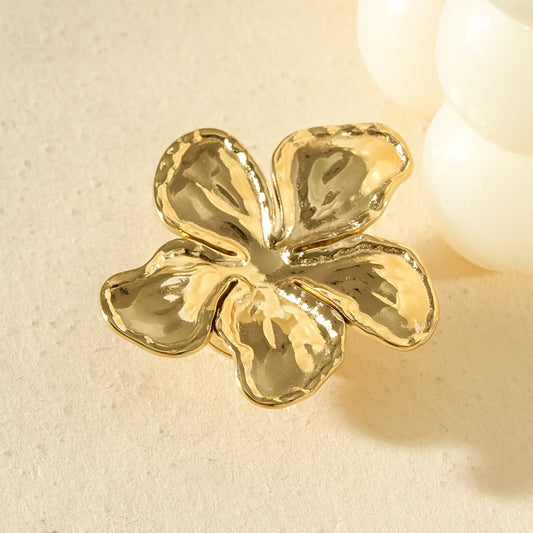 Broche dorée aimantée fleur à 5 pétales