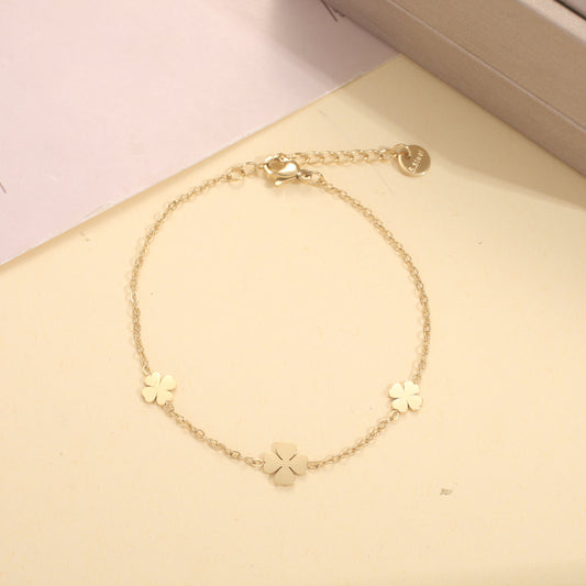 Bracelet chaîne trèfles pleins martelées