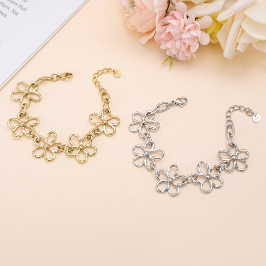 Bracelet chaîne maillons fleurs ajourées martélées