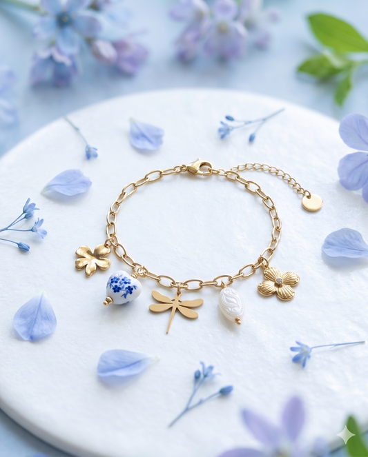 Bracelet doré libellule, fleurs et cœur porcelaine