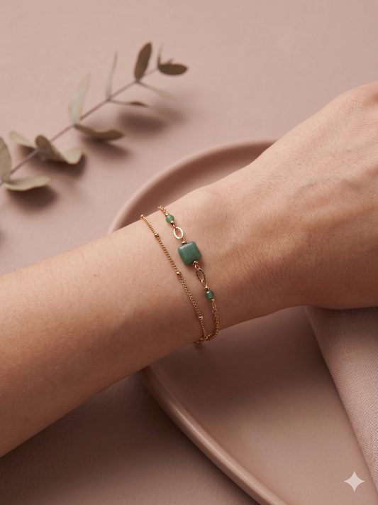 Bracelet doré double chaîne pierre verte