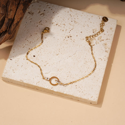 Bracelet chaîne fine anneau et oxyde de zirconium