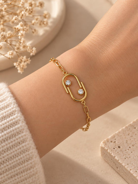 Bracelet chaîne dorée avec ovale et double strass