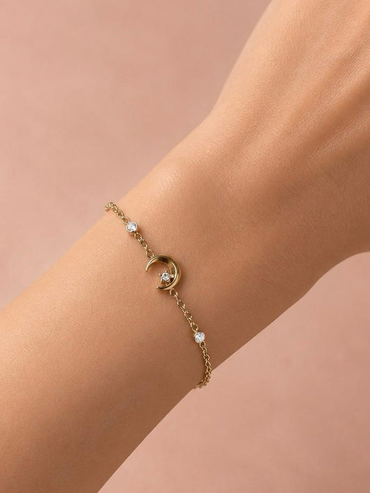 Bracelet chaîne fine lune sertie et oxydes de zirconium