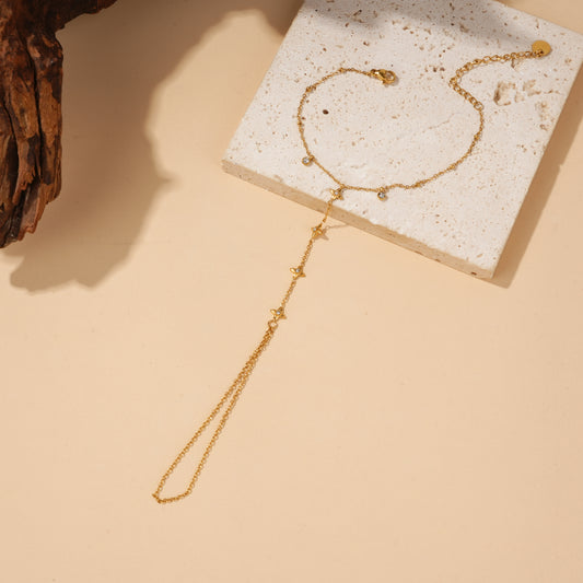 Chaîne de main étoile strass