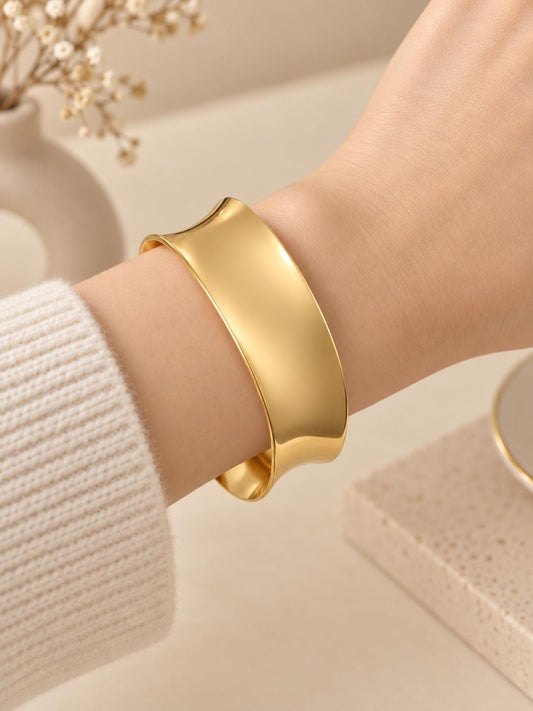 Bracelet jonc rigide doré lisse