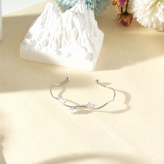 Bracelet jonc ouvert ondulé zircons