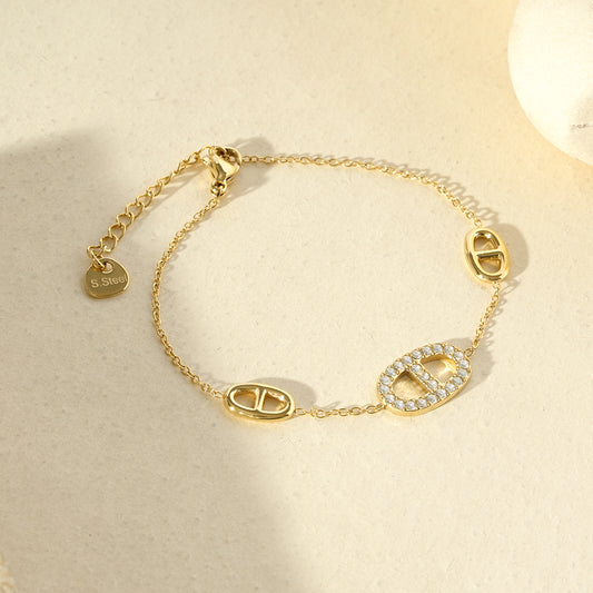 Bracelet chaîne fine maillon marine serti