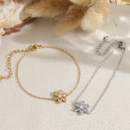Bracelet chaîne fleur zircons