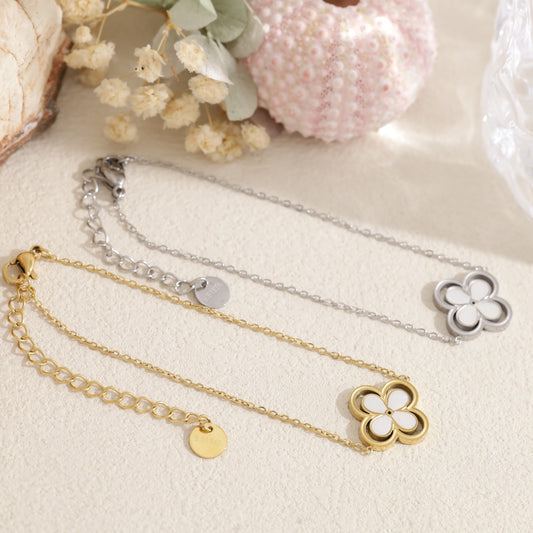 Bracelet fleur nacrée contour ajouré