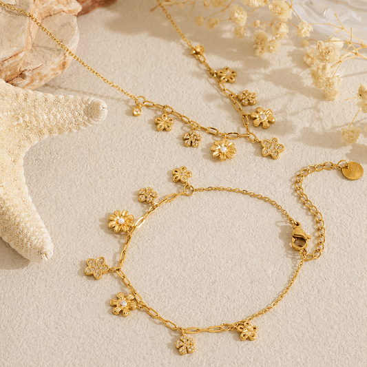 Bracelet breloques fleurs serties