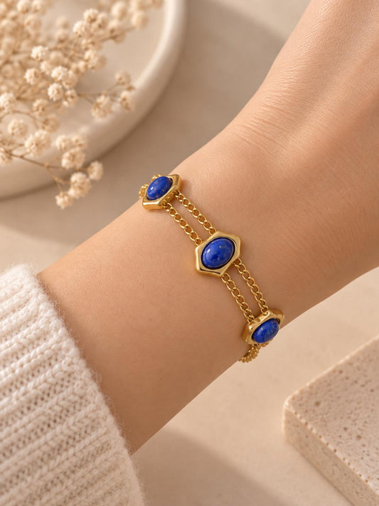 Bracelet doré avec triple pierre naturelle