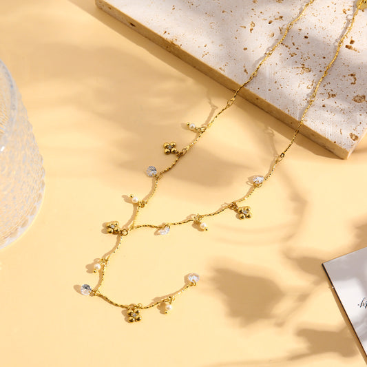 Collier Y perles, cristaux et fleurs
