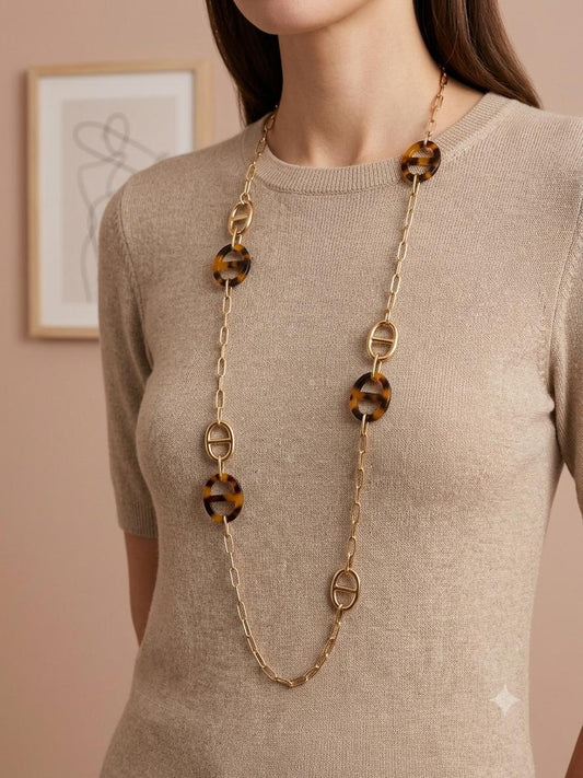 Collier sautoir maille marine et résine léopard