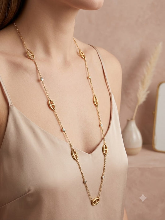 Collier sautoir chaîne maillons marine et oxydes de zirconium blancs