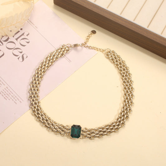 Collier cocker chaîne tressée cristal rectangulaire