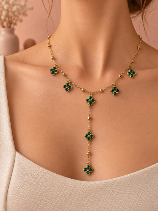 Collier fin en Y avec trèfle strass coloré