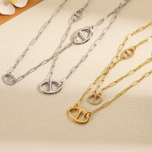 Collier sautoir à maillons ovales et strassés