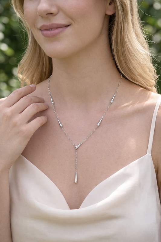 Collier en Y orné de gouttes pendantes