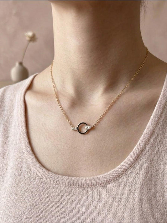 Collier chaîne fine anneau serti