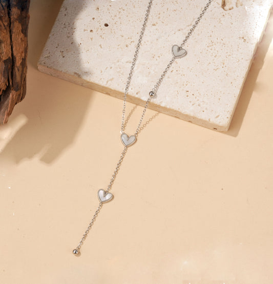 Collier en Y cœurs nacrées