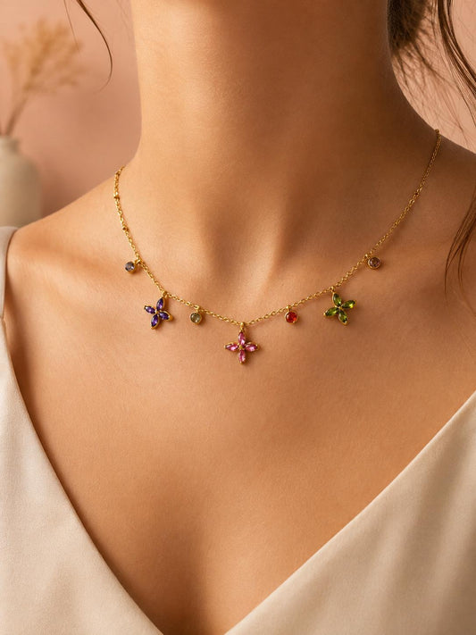 Collier doré fleurs multicolores serties