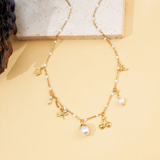Collier doré fin à charms cerise