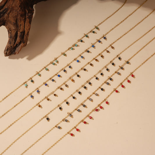 Lot de 6 colliers avec breloques pierres naturelles colorées