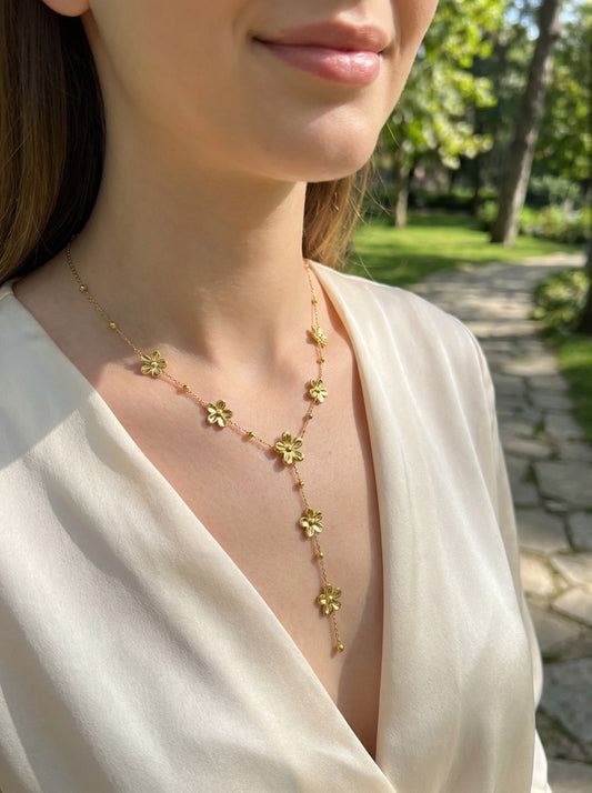 Collier en Y à chaîne fine et fleurs