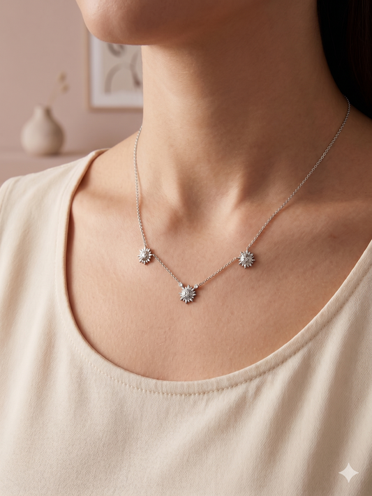 Collier à trois soleils minimalistes