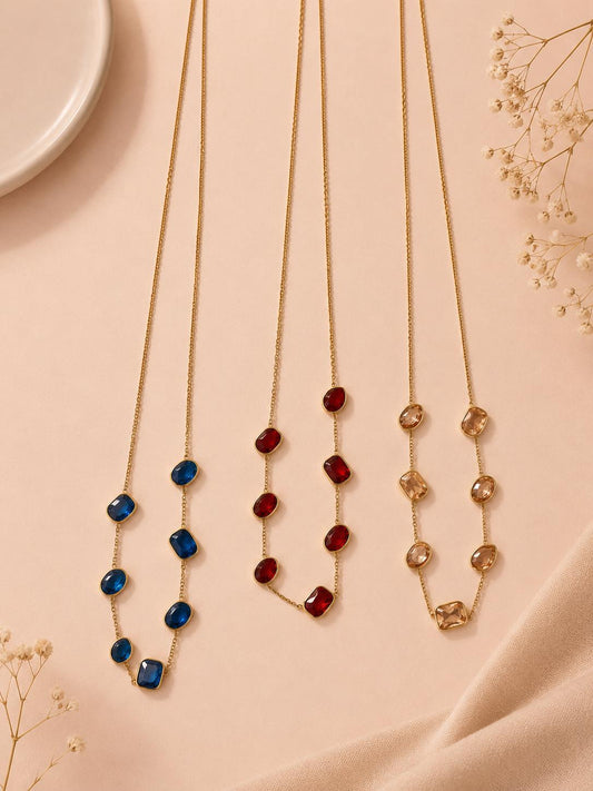 Collier fin forme géométrique zirconiums
