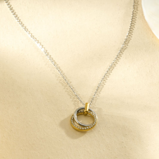 Collier fin argenté pendentif anneaux entrelacés bicolores