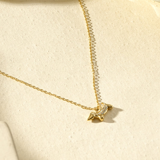 Collier fin à pendentif teckel en strass