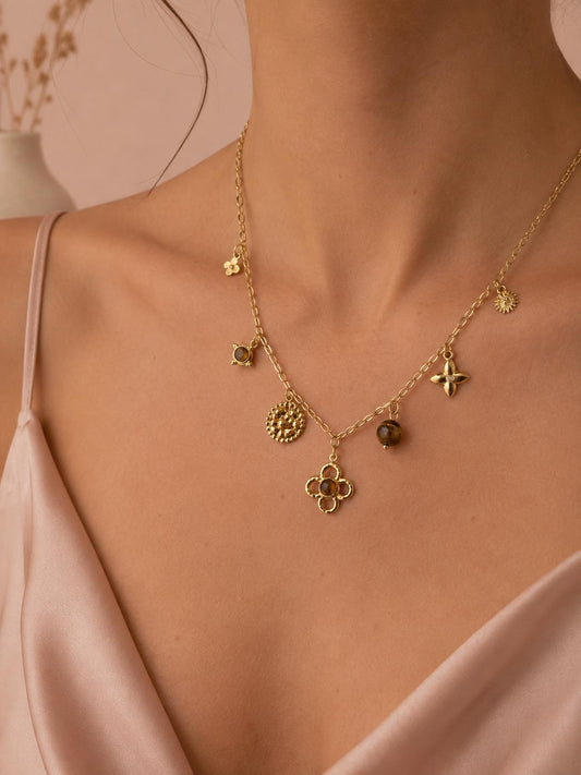 Collier à breloques mixtes pierre œil de tigre