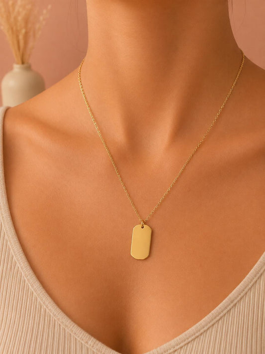 Collier médaille rectangulaire lisse à graver