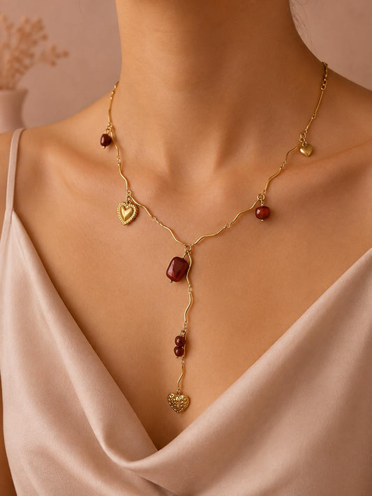 Collier zigzag en Y résine coloré et cœurs martelés