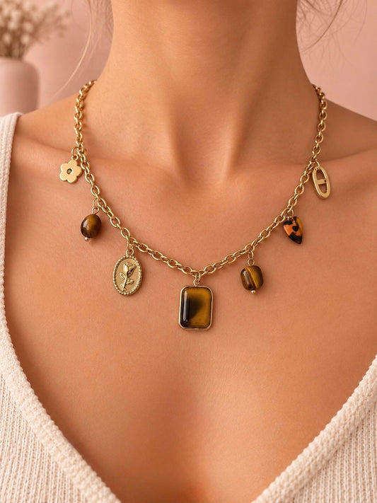 Collier breloques mixtes résine motif léopard
