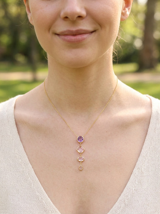 Collier fin à pendentif cascade de cristaux