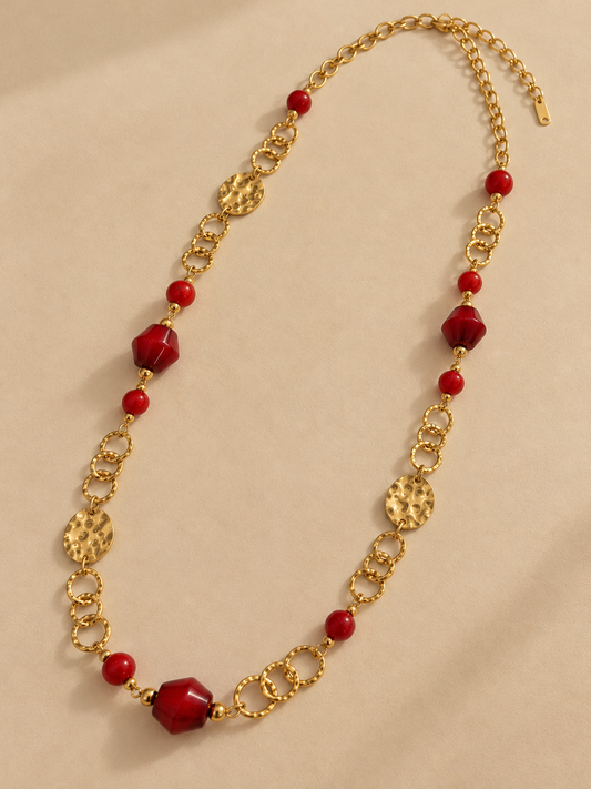 Collier sautoir long maillons martelés résine