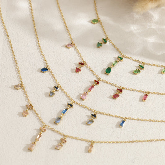 Collier chaîne pendante zircons