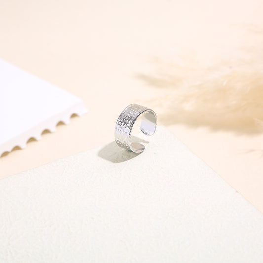 Bague ajustable semi épaisse mini creux