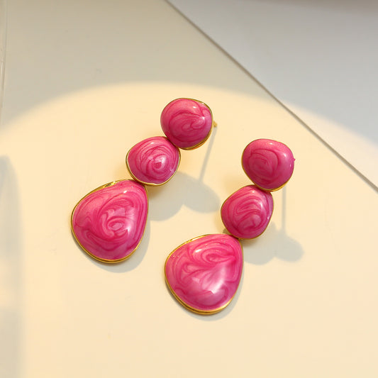 Boucles d'oreilles Dorées Pendantes Emaillées Roses