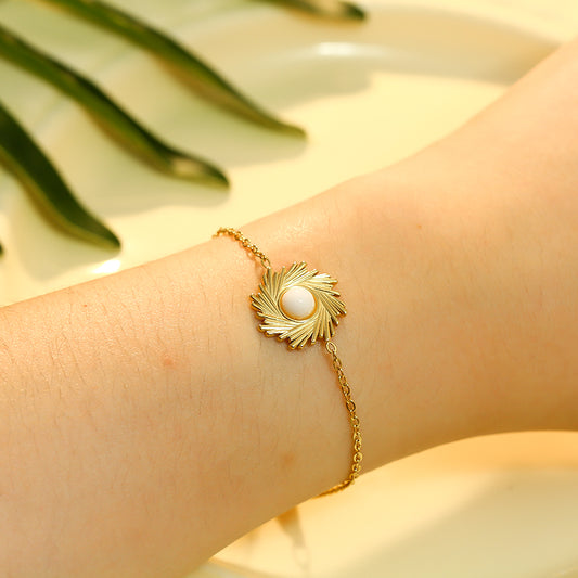 Bracelet Doré Soleil Avec Pierre Nature Blanche