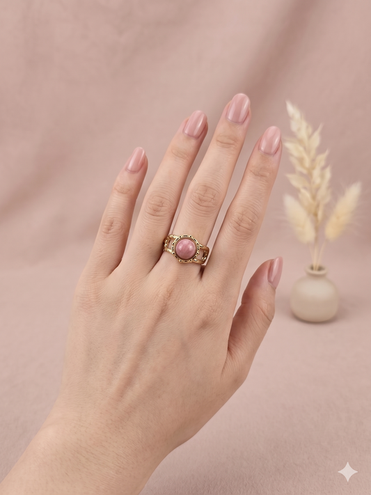 Bague dorée éclatante pierre ronde
