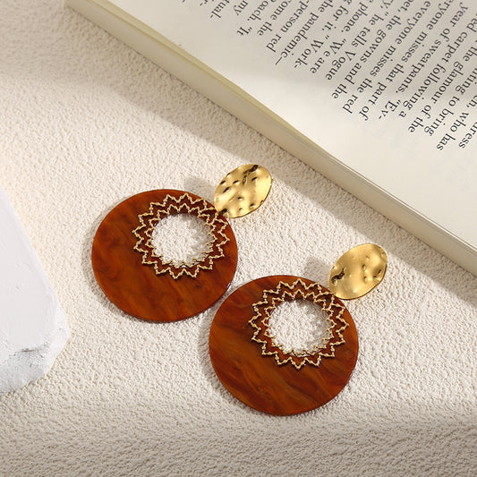 Boucles d'Oreilles Dorées Disques Camels avec Motifs