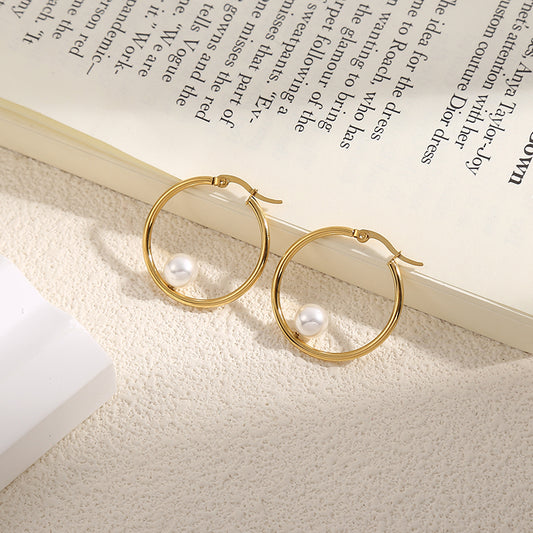 Boucles d'Oreilles Dorées Créoles Fines Avec Petites Perles