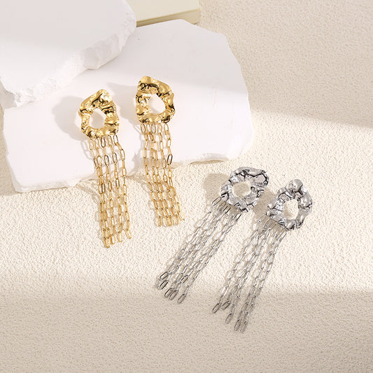 Boucles d'Oreilles Argentées Disques Creux Irréguliers Martelés Avec Chaînes En Mailles