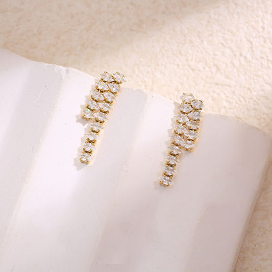 Boucles d'Oreilles Dorées Brillance Éclatante Strass Pendants